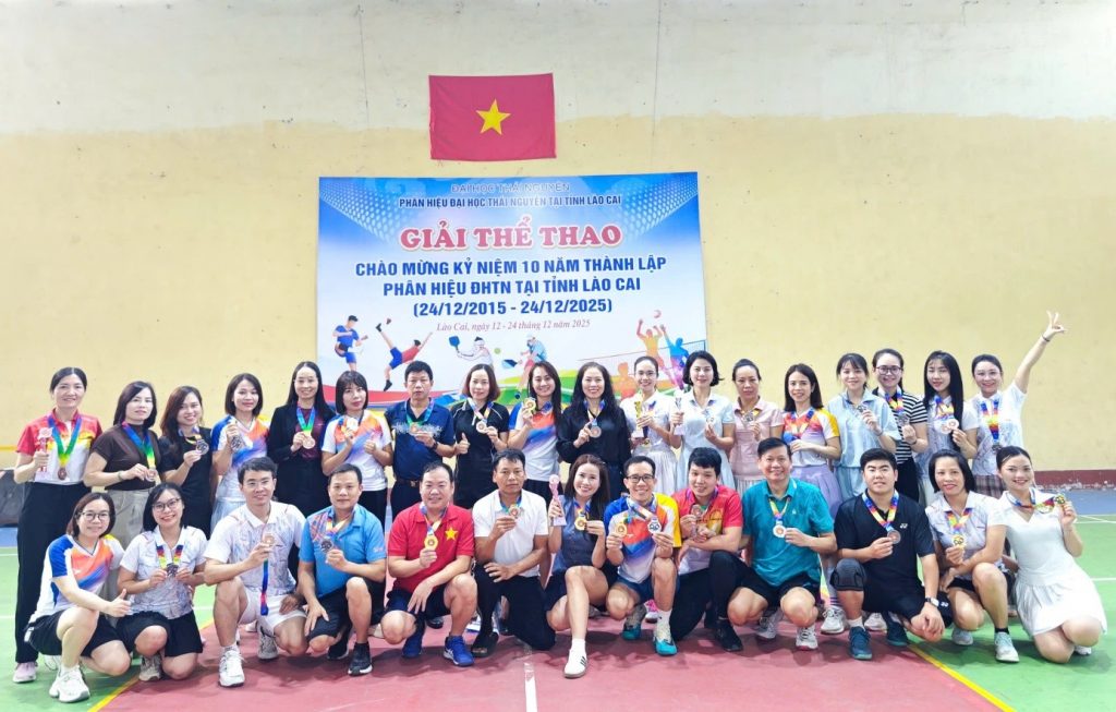 G:\My Drive\2025 - 2026\Công đoàn\Bóng chuyền hơi.TCDD3.T12\z7325942818363_0a8b606e0cc4dbc688738f679bbd19ff.jpg